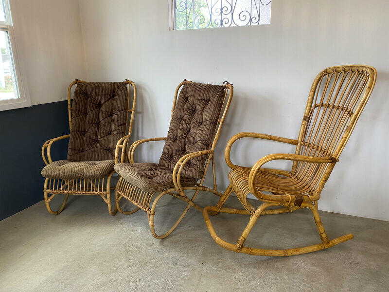 Vintage rattan chairsの画像