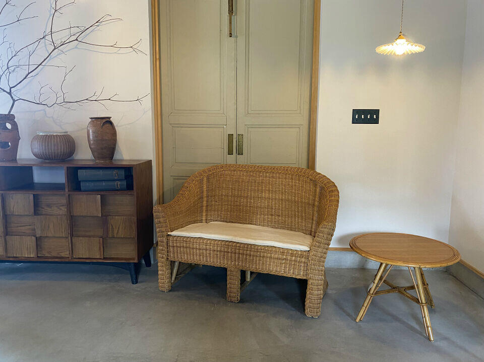 Rattan & cushion sofaの画像