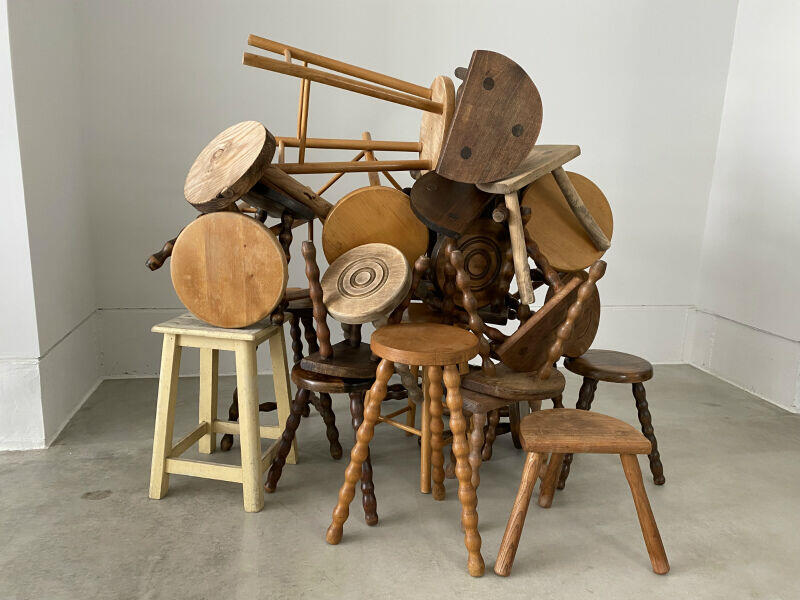 Vintage wood stoolsの画像