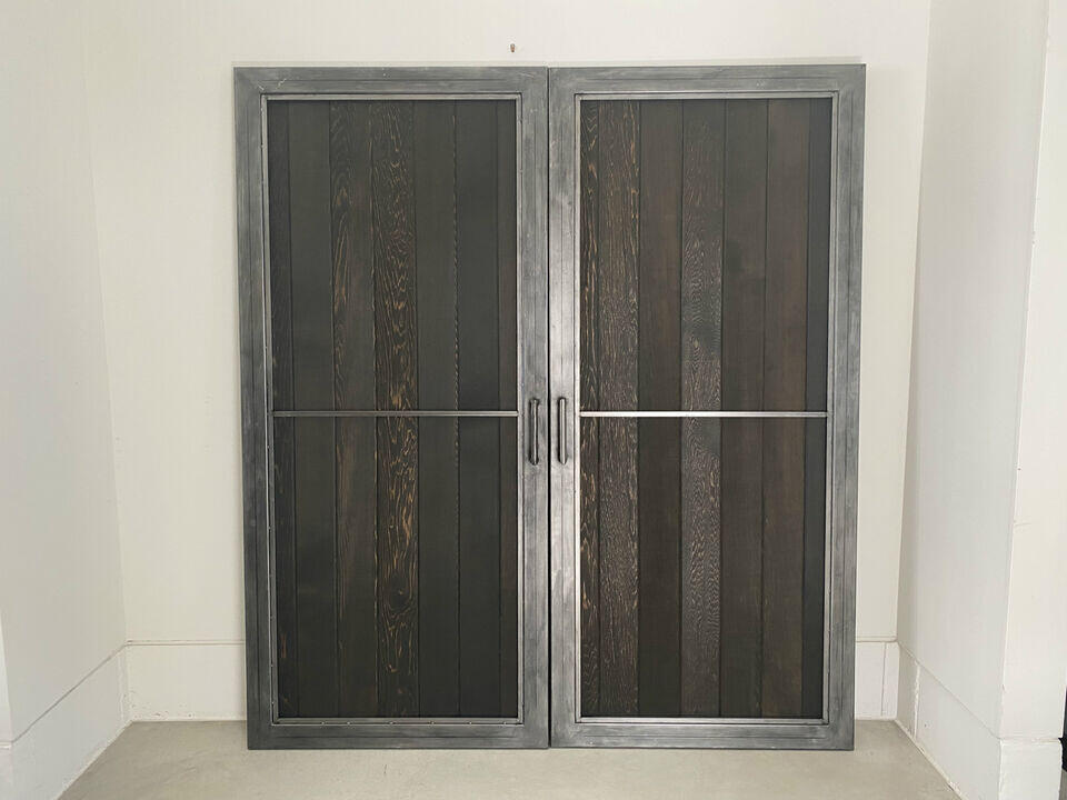 Original iron frame doorの画像