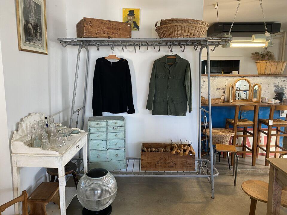 Military hanger rackの画像