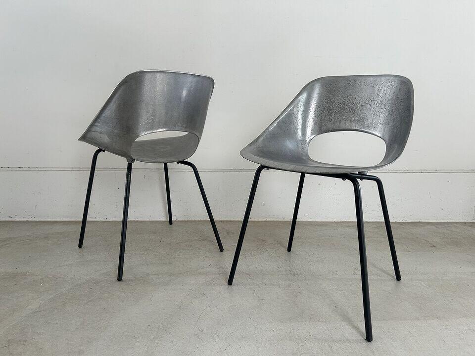 Tulip Chair by Pierre Guaricheの画像