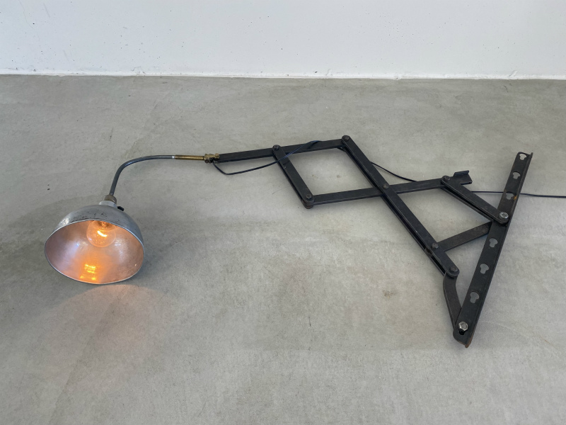 SETT F. ONLINE SHOP / Scissors lamp